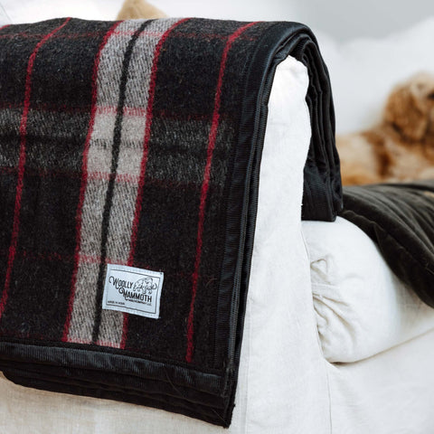 Woolly Mammoth Nester: Warm Wool Blanket for Indoor & Outdoor Comfort Woolly Mammoth